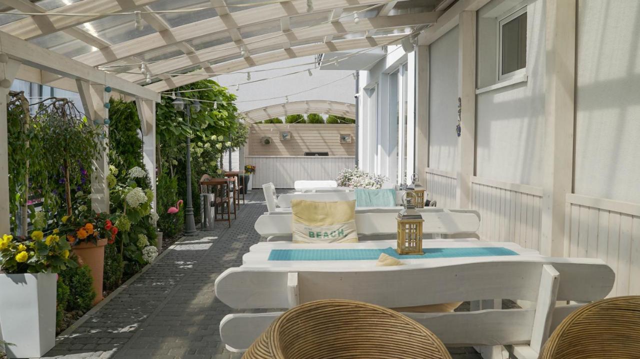 Tramontana Family & Wellness Hotel Darlowko Bagian luar foto