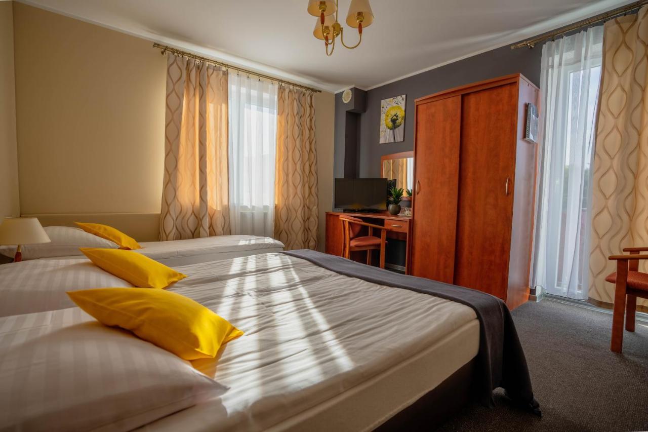 Tramontana Family & Wellness Hotel Darlowko Bagian luar foto